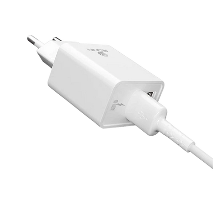 R-615 Charger 2.4 Ampere charger | 2.4 Ampere USB Ports